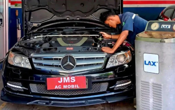 Pengisian Freon Atau Refrigerant